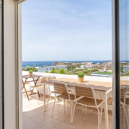 The By The Lighthouse Arrifana Gæstehus *